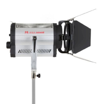 FALCON EYES CLL-1600R Fresnel LED Spot Lampe, Dimmbar,...